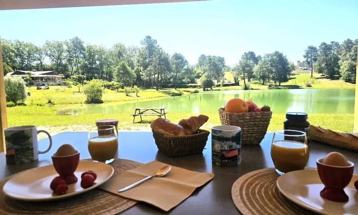 Douville House | Mobile home Premium facing the pond 4 persons