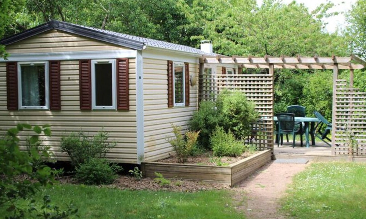 La Tessoualle House | Mobile Home with Terrace, 2 Bed - 4 Pers