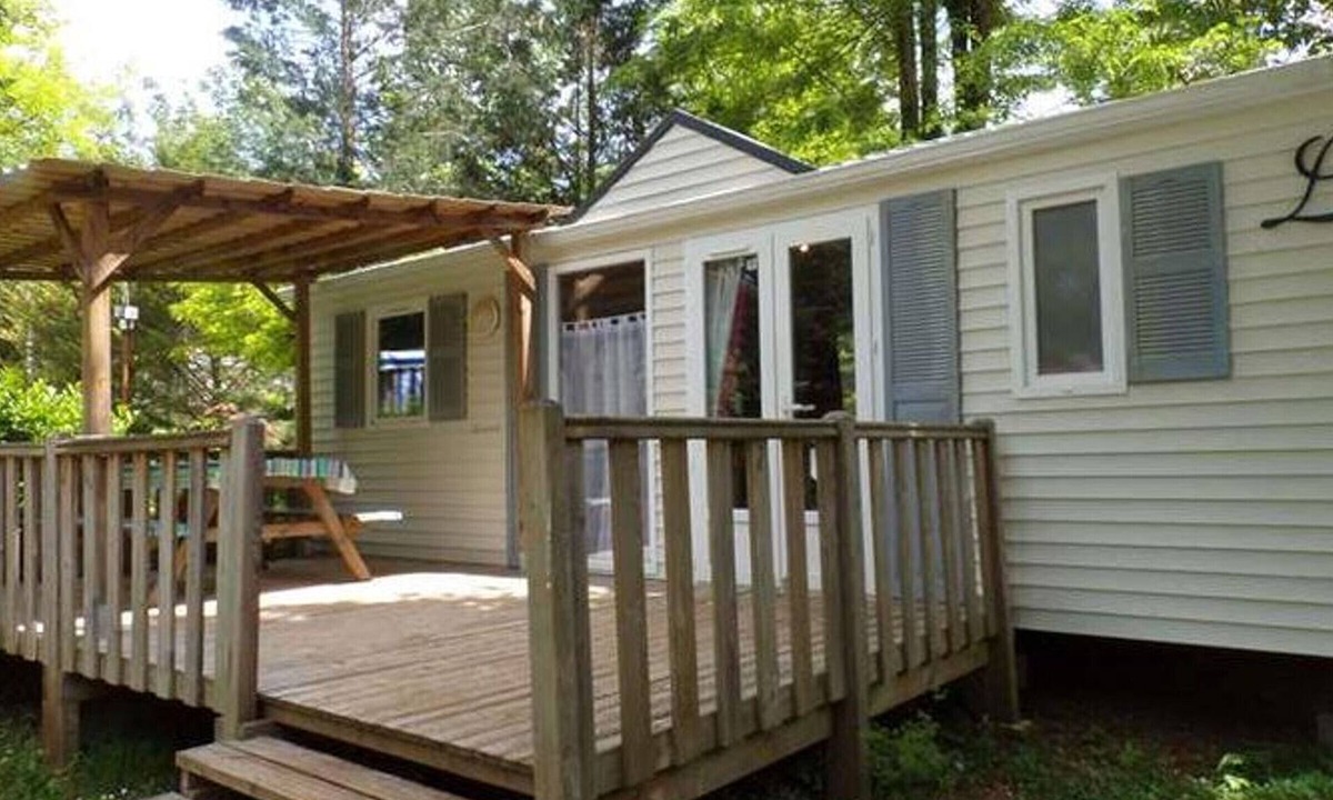 La Cassagne House | Mobile Home with Terrace for 6 People