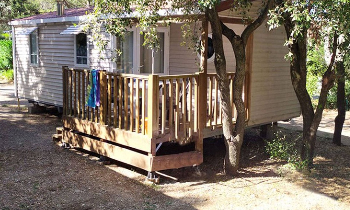 Laurens House | Mobile home with terrace for 6 people, 2 bedrooms