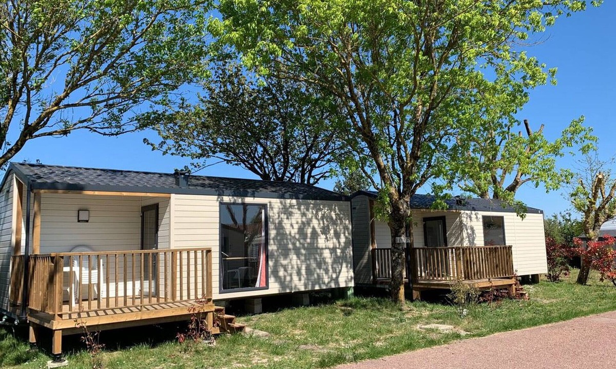 Arvert House | Mobile Home with Terrace for 4 People