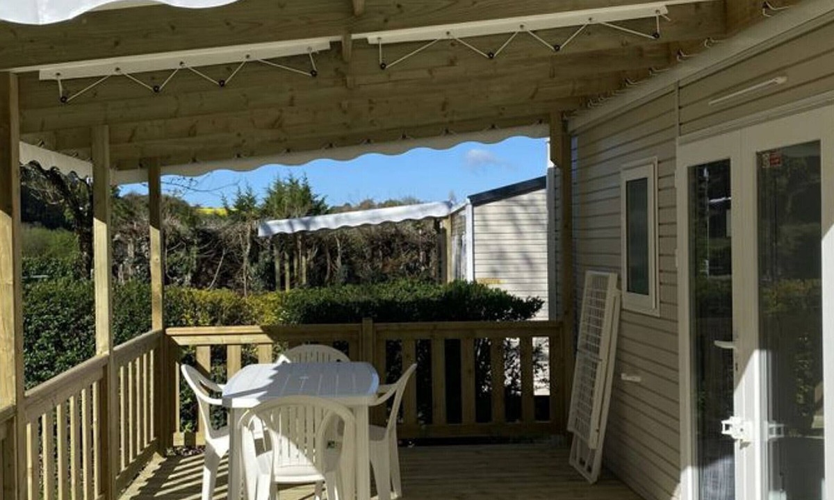 Guegon House | Mobile home with terrace in Guégon