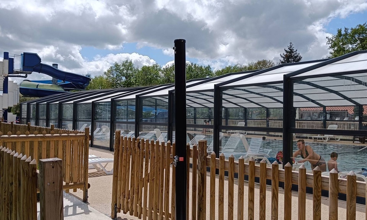 La Boissiere-de-Montaigu House | Mobilhome Climatisé 3 Chambres en Vendée à 30 min du Puy du Fou