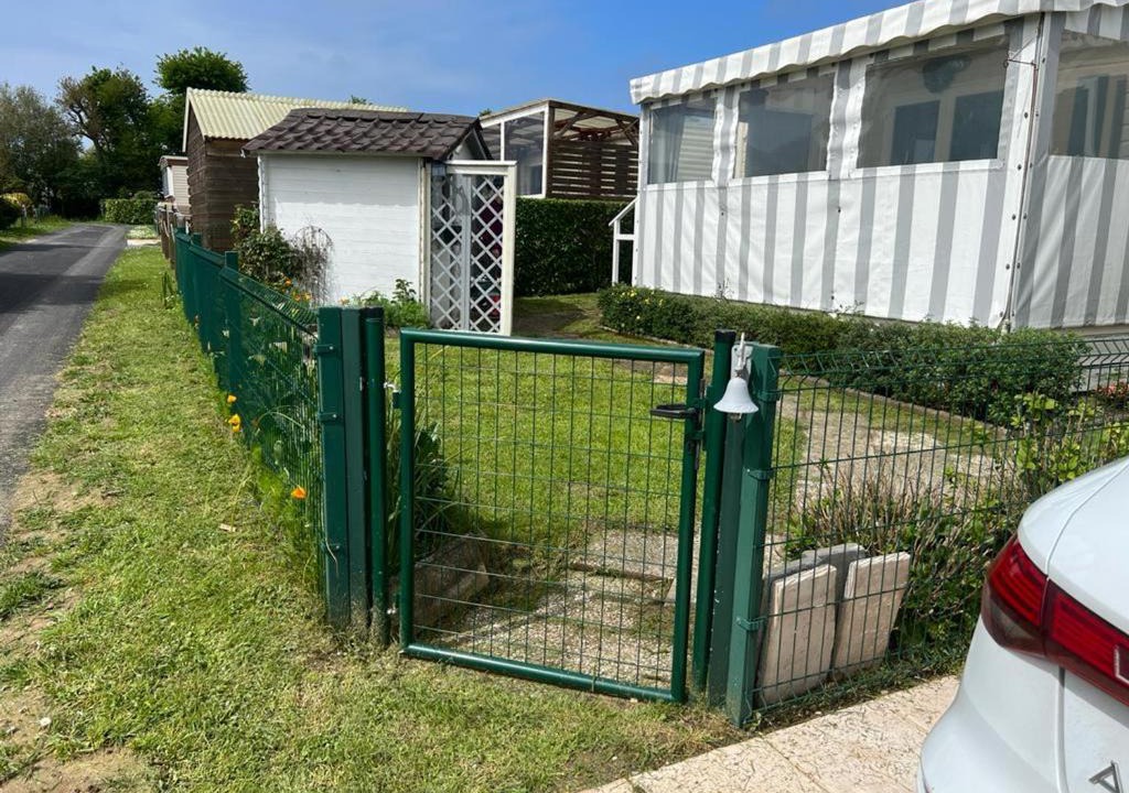Blonville-sur-Mer House | Mobilhome familial dans village de vacances - FR-1-712-60