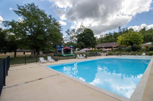 Saint-Pompont House | Mobilhome Le Chataignier