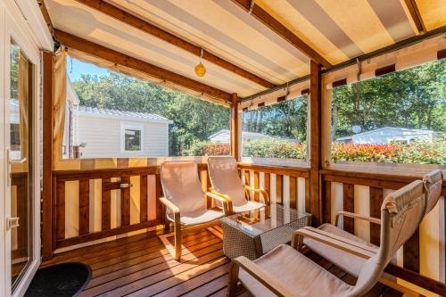 Gastes Other | Mobilhome Terrasse, Lac et Piscine