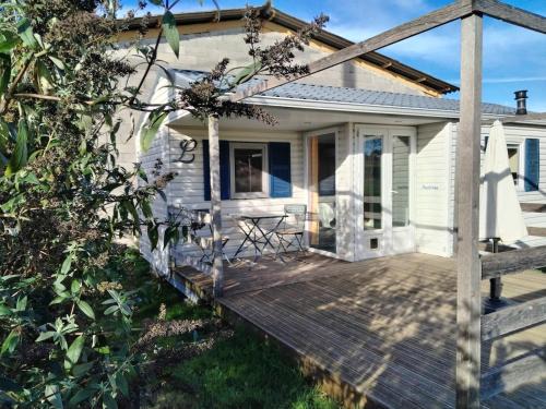 Saint-Pardoux-Corbier House | Mobilhome with terrace