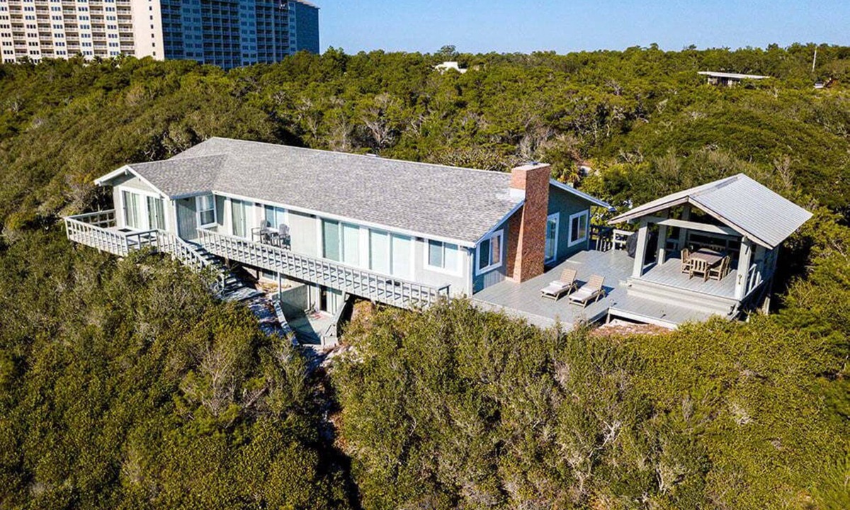 Four Mile Village House | Mockingbird Lane - Secluded Cottage with Ocean Views