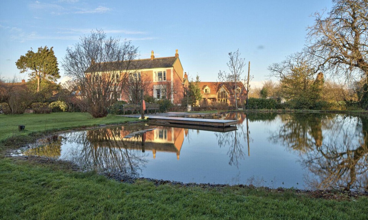 Milverton House | Model Farm by Group Retreats