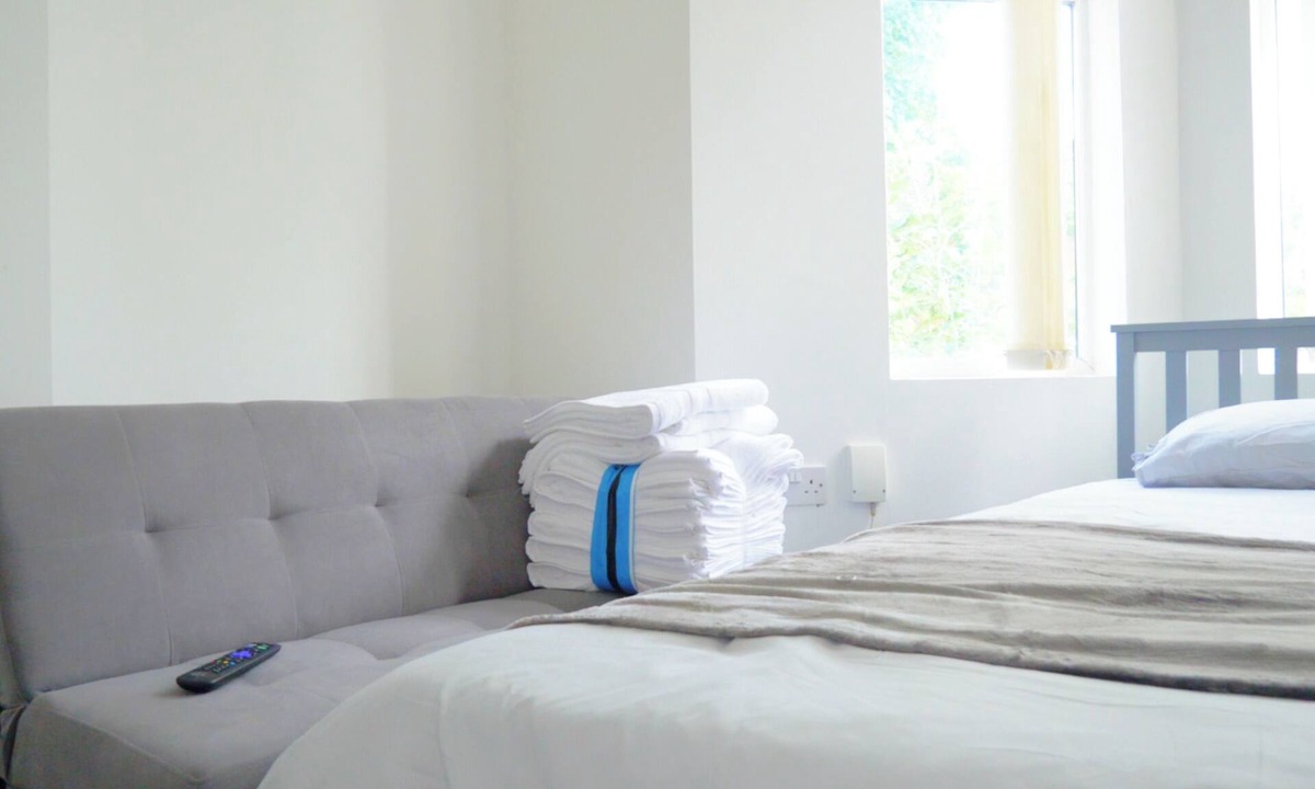 Leamington Spa Apartment | Modern 1 Bed Studio