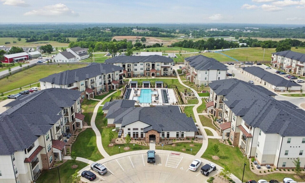 Owasso Apartment | Modern 1-Bed/1-Bath Apartment in 2024 Complex - Owasso, OK