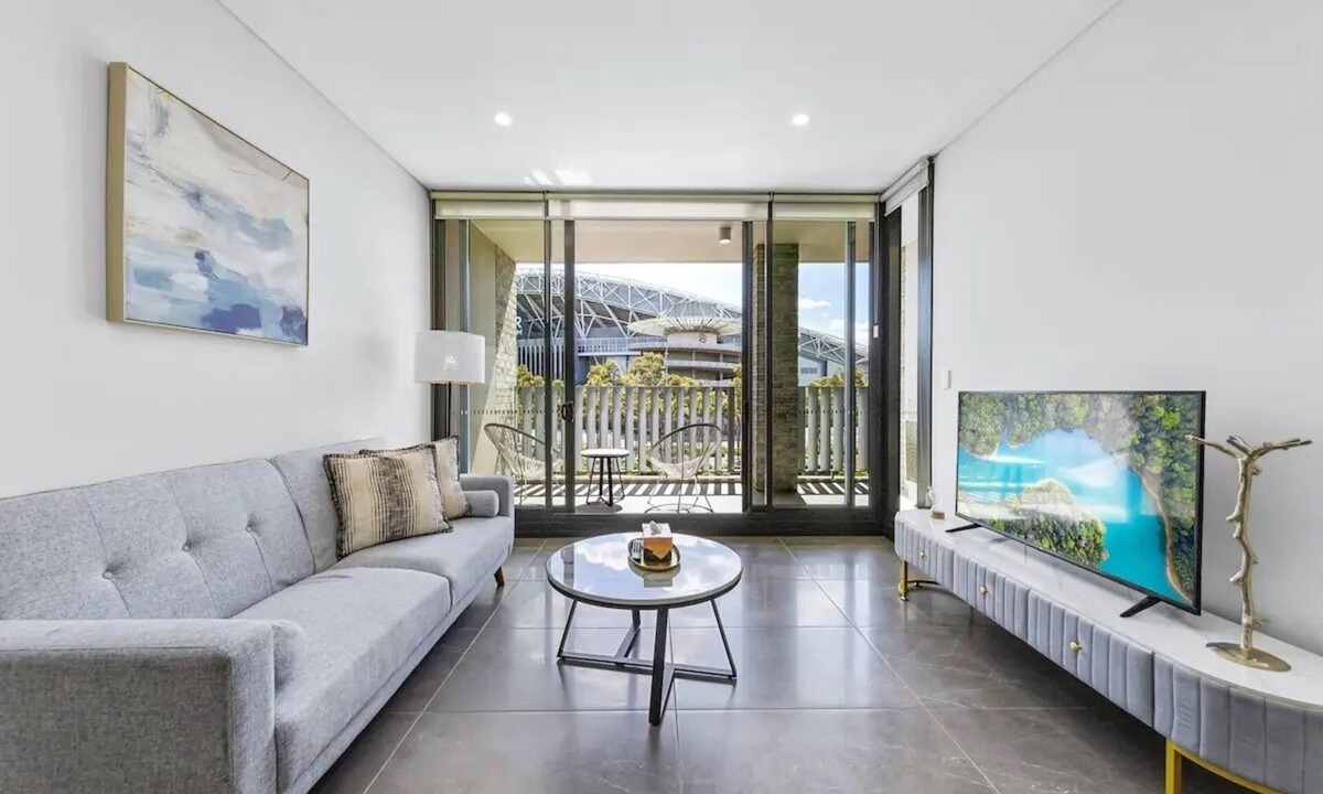 Lidcombe Apartment | Modern 1 Bed Apt | OP | MHS