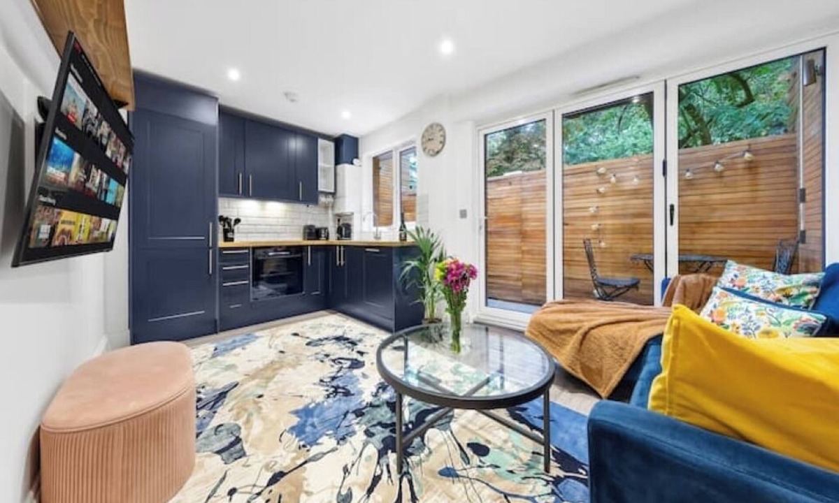 Mortlake Condo | *Modern 1 Bed Flat in Barnes near River Thames*