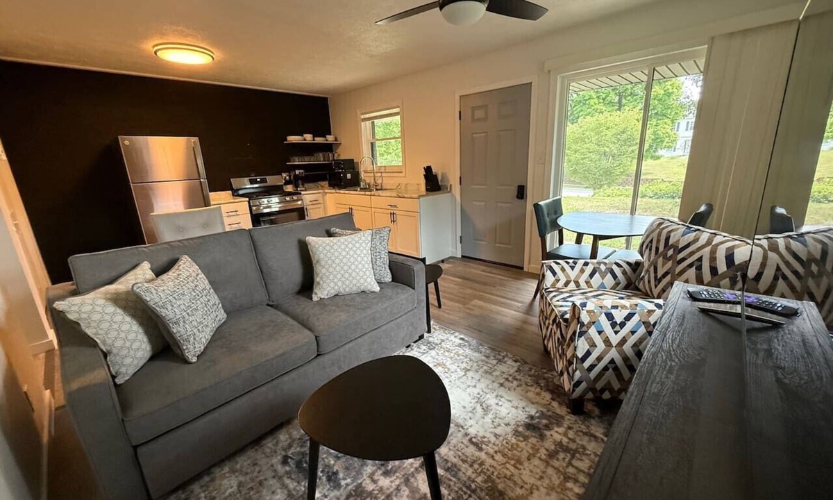 Plainfield Apartment | Modern 1 Bed Gem on Main St