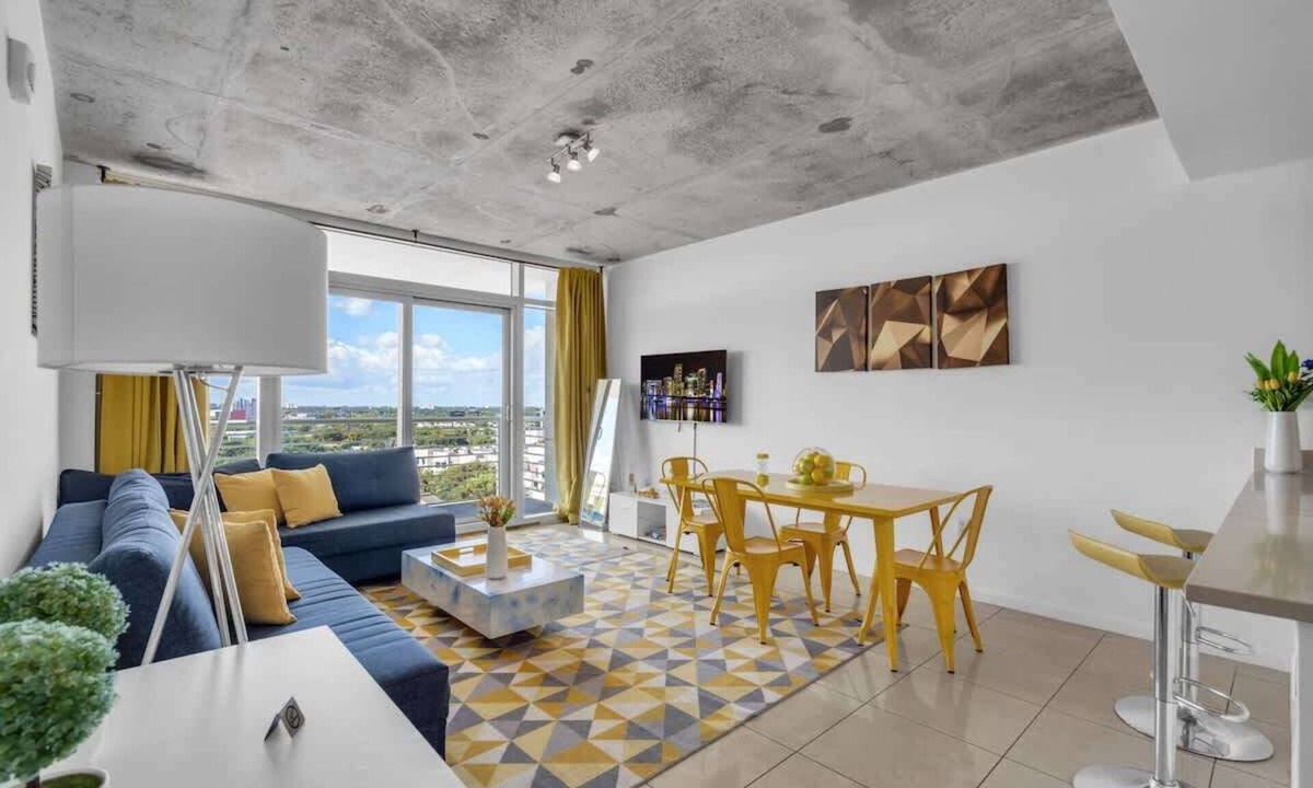Midtown Condo | Modern 1 Bedroom Midtown Miami with 1 Free Parking