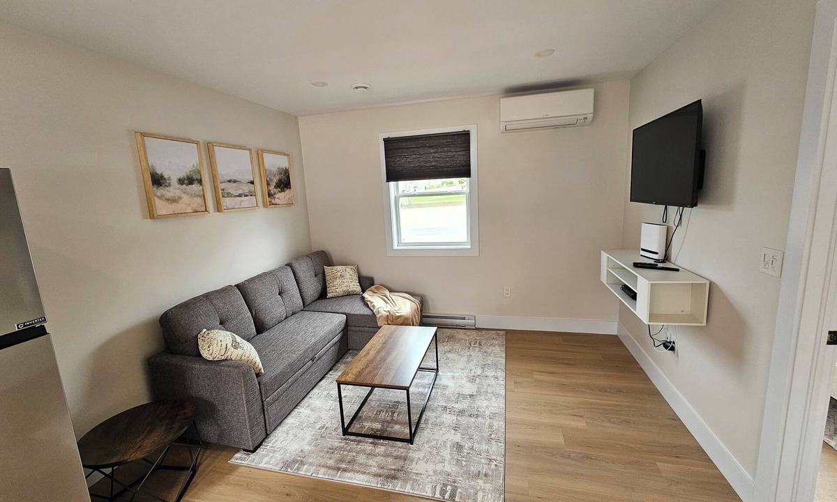 Kentville Apartment | Modern 1 Bedroom Suite located in the Centre of the beautiful Annapolis Valley