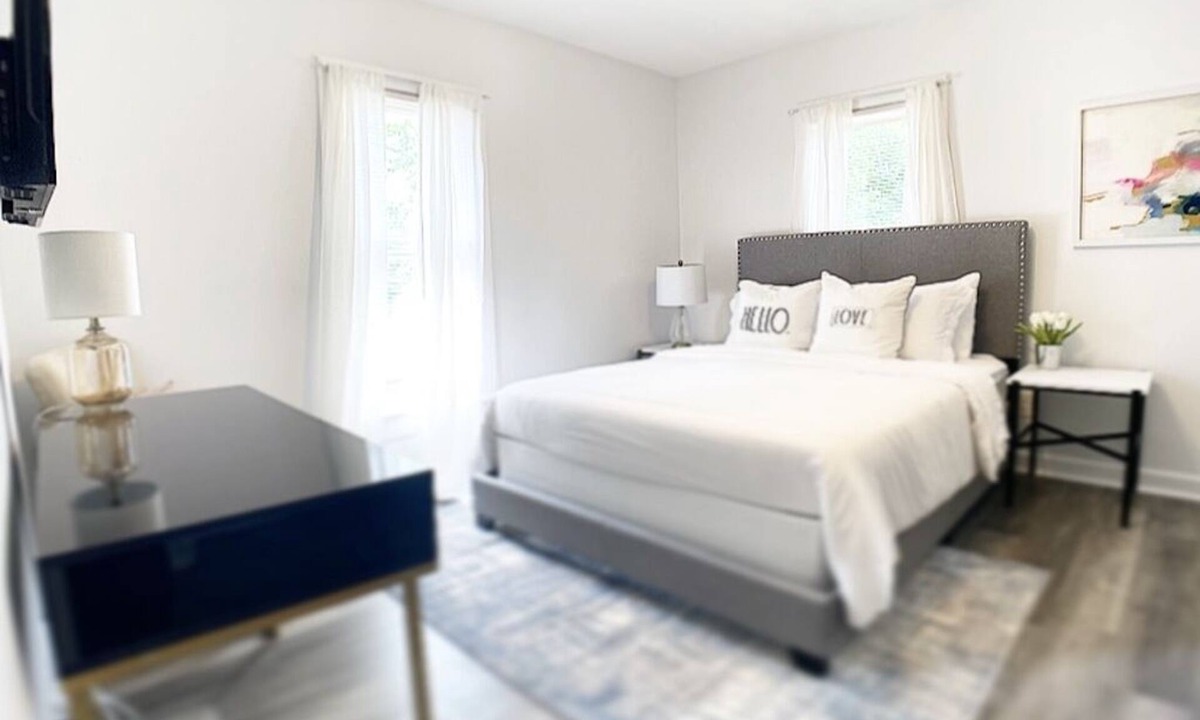 Corning Apartment | Modern 1 Bedroom walk to Glass Museum w/Bonus Wellness Studio