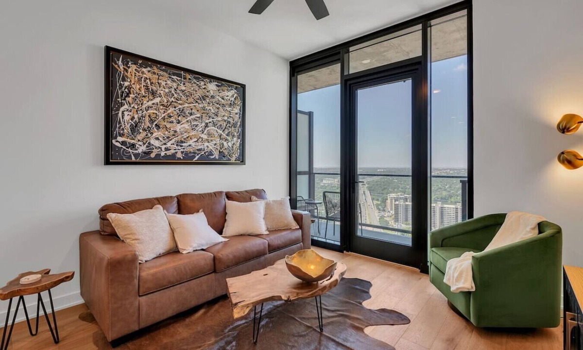 Rainey Street Historic District Apartment | Modern 1-Bedroom with City Views
