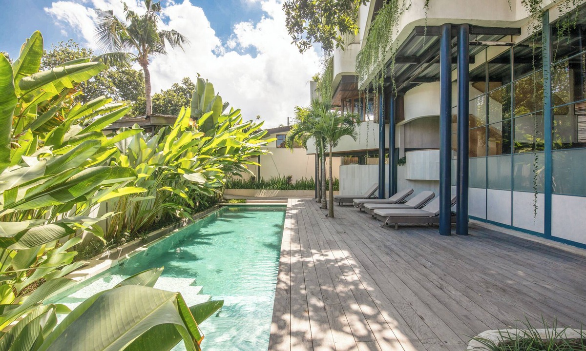 Pererenan Hotel | Modern 1-BR Loft with Art Deco Style Shared Pool