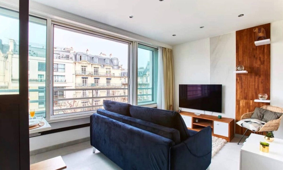 Faubourg-du-Roule Apartment | Modern 1BR by Parc Monceau