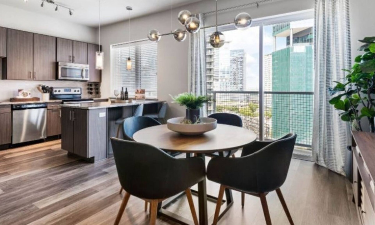 Uptown Condo | Modern 1BR Condo at Miro – Rooftop Pool & Fire Pit!