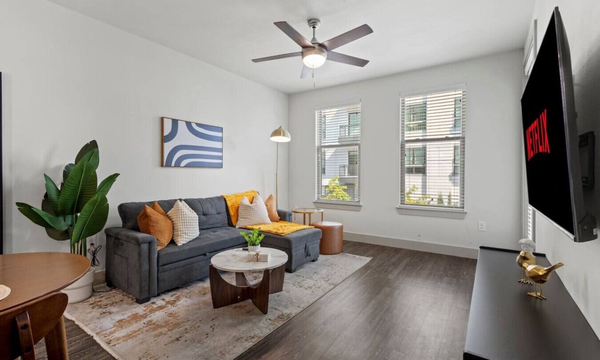 Vickery Meadow Apartment | Modern 1BR Near NorthPark & SMU