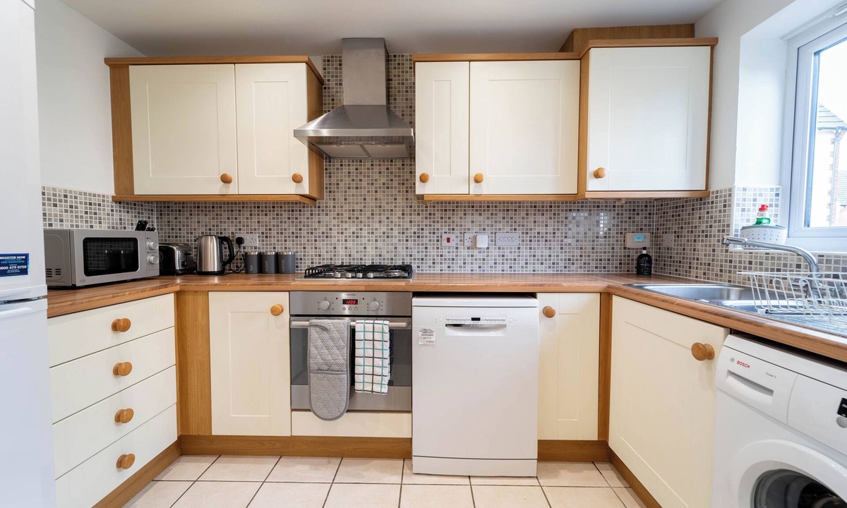 Didcot House | Modern 2 Bed Didcot Home (Free Parking)