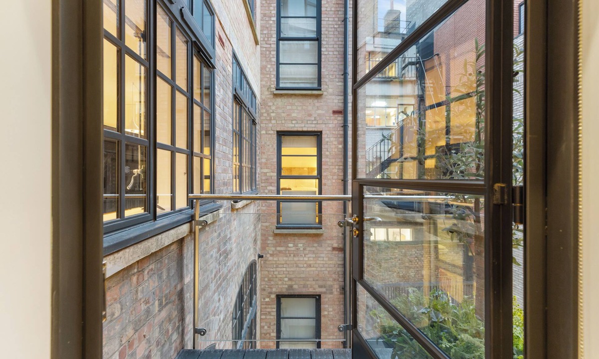 Aldersgate Apartment | Modern 2 Bed Flat in Smithfield /5 Ppl