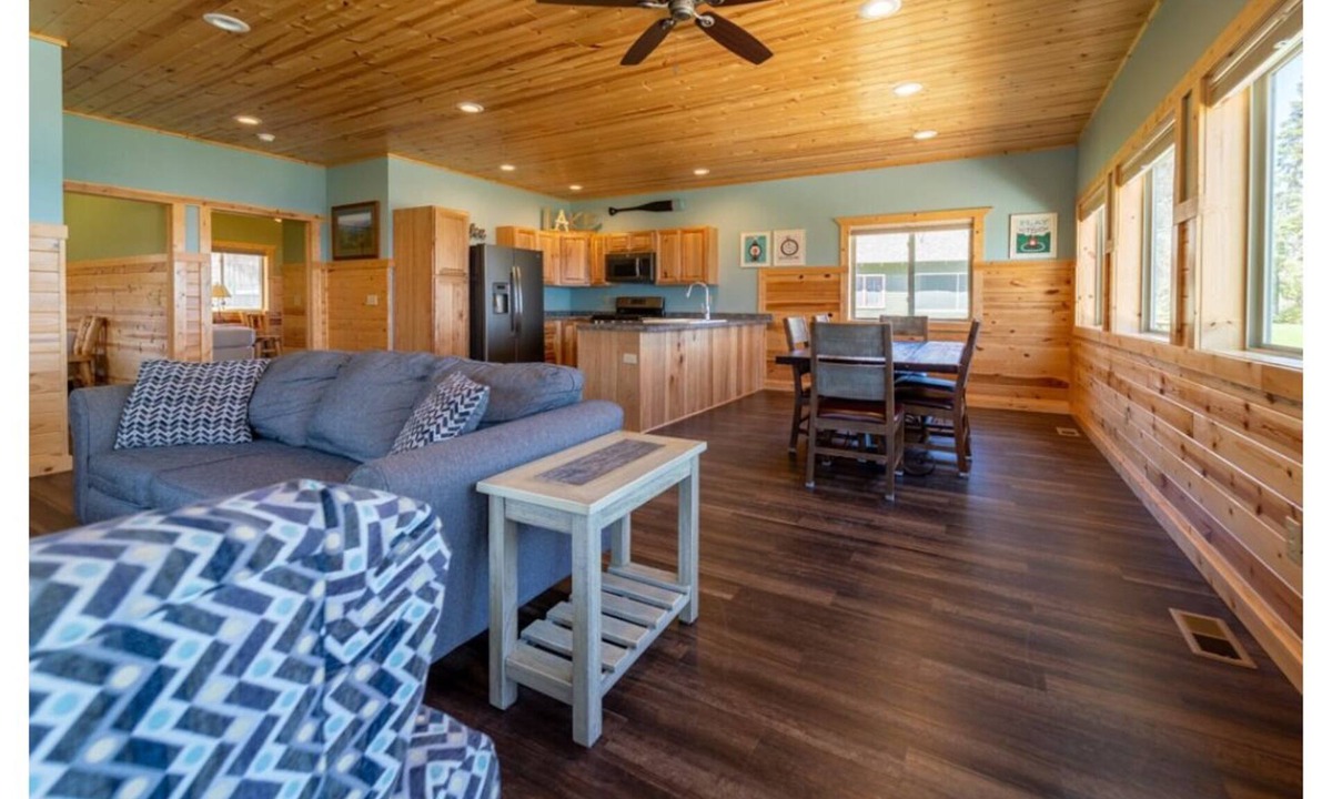 Cass Lake Cabin | Modern 2 bedroom 2 bath cabinnSunfish