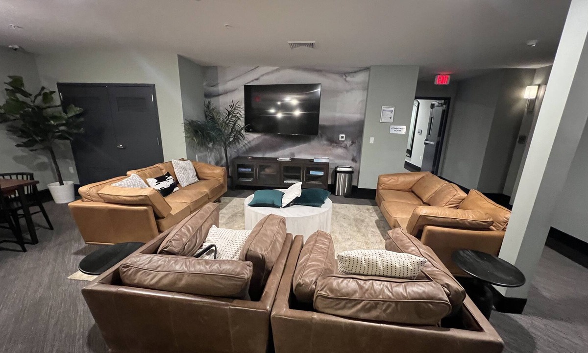 Dover Apartment | Modern 2 Bedroom Apartment—