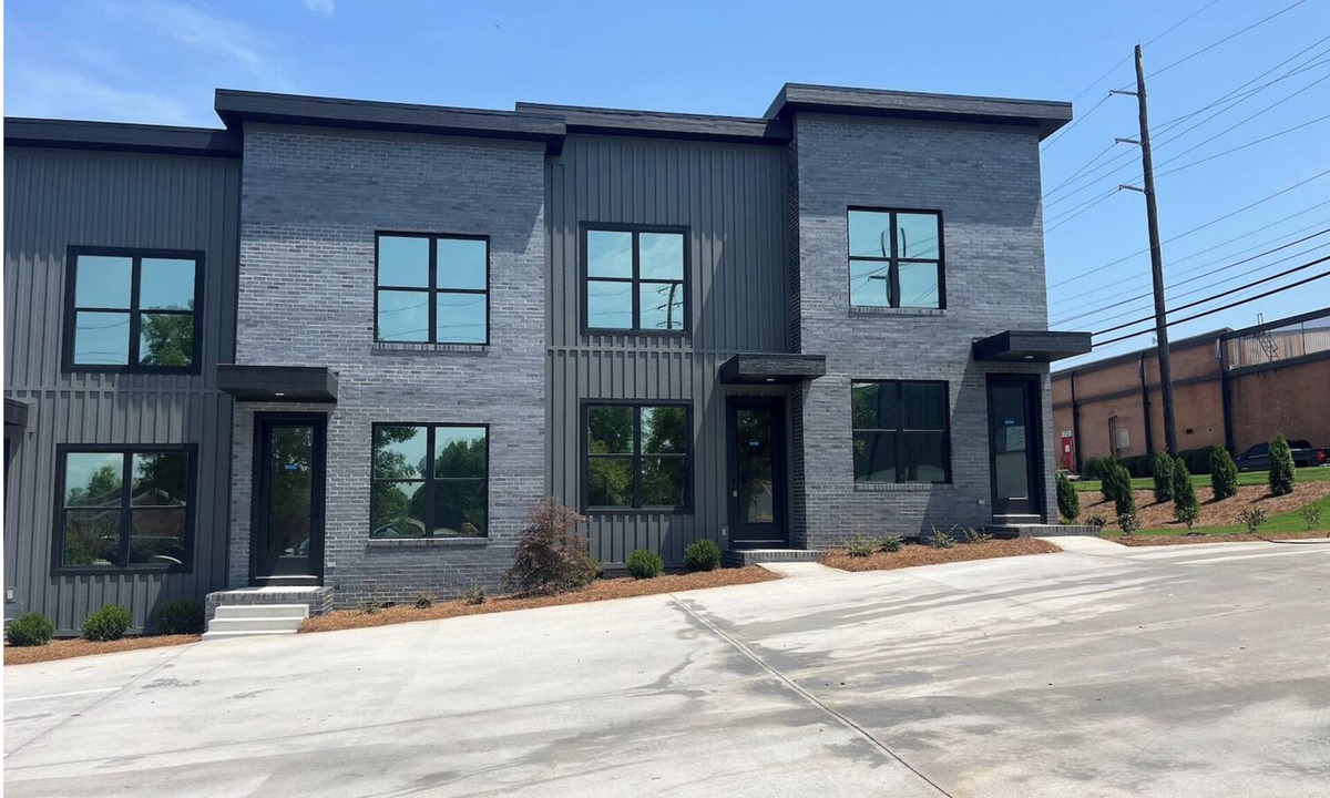 Dalton Condo | Modern 2 Bedroom Condo steps away from Downtown Dalton