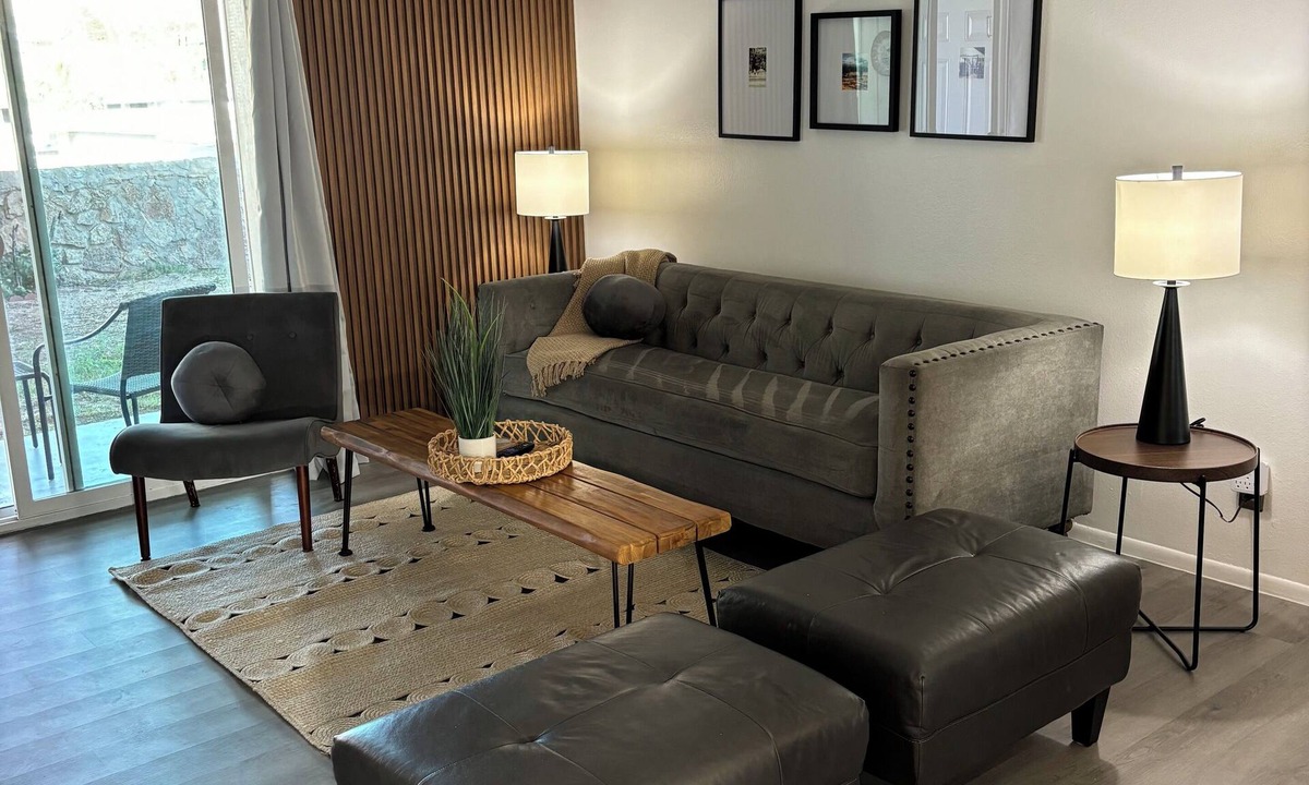 El Paso Condo | Modern 2-bedroom Condo Near UTEP
