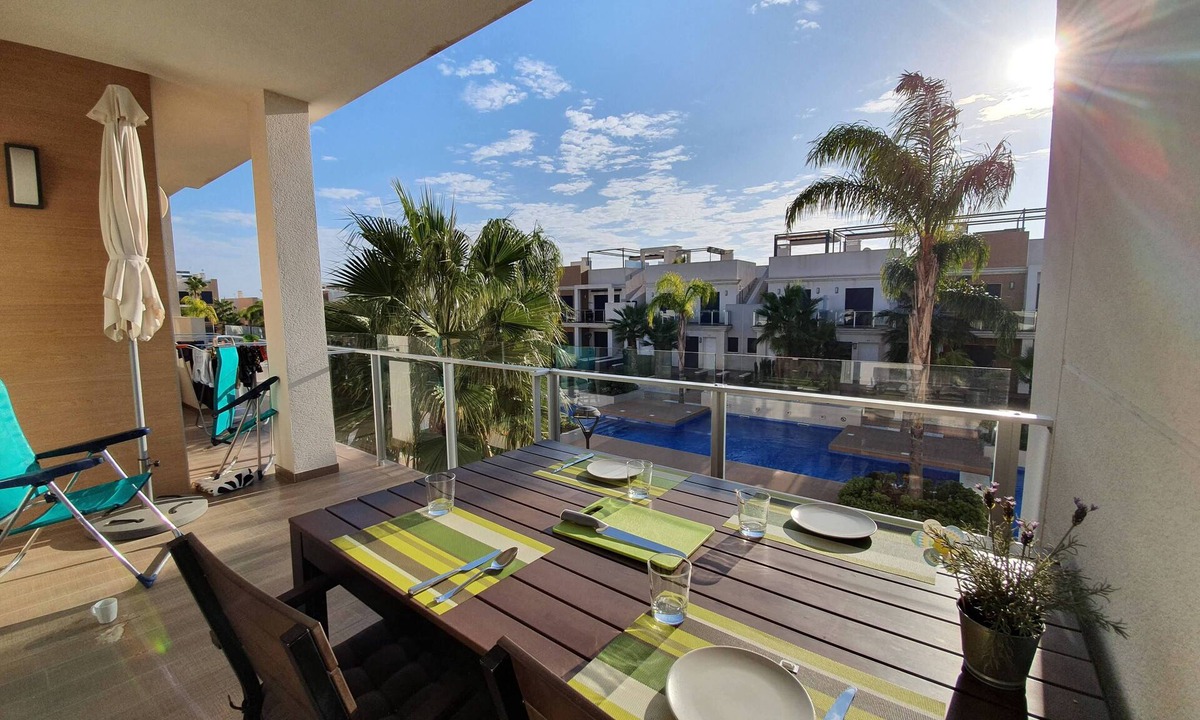 Playa Flamenca Apartment | Modern 2 bedroom apartment with swimming pool 800 from the beach