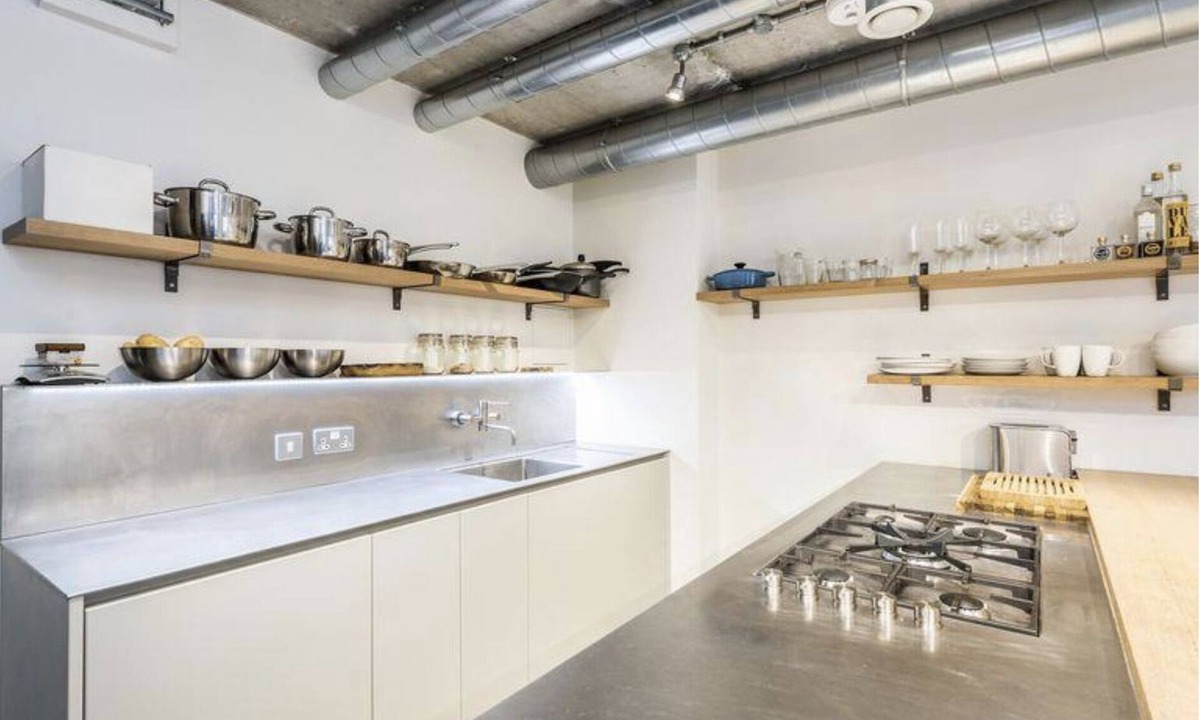 South Bank Apartment | Modern 2 bedroom flat in central London