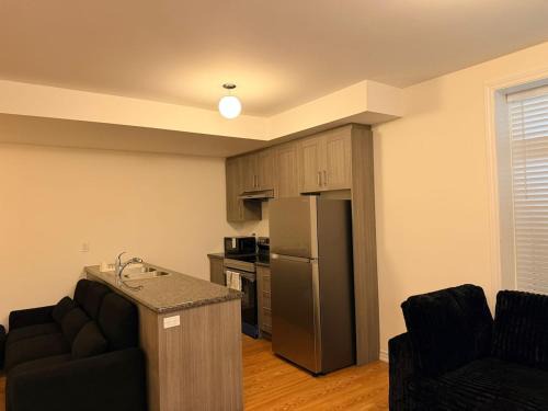 Airport Road Business Centre House | Modern 2 Bedroom Suite Near Airport Free Parking