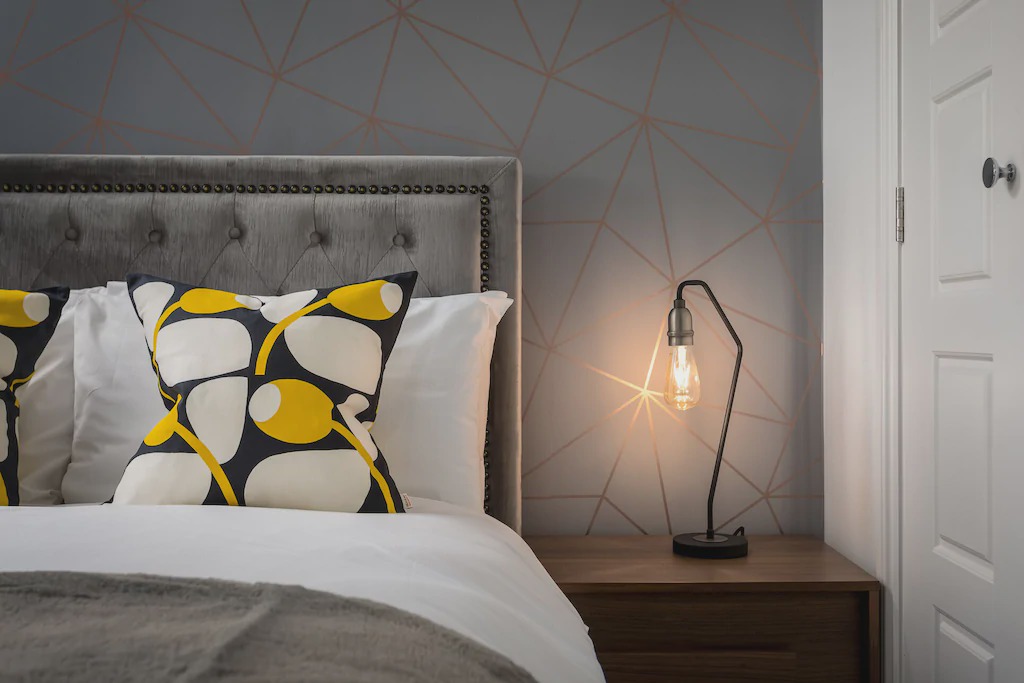 Cheltenham Apartment | Modern 2 Bedroom Town Centre Apartment