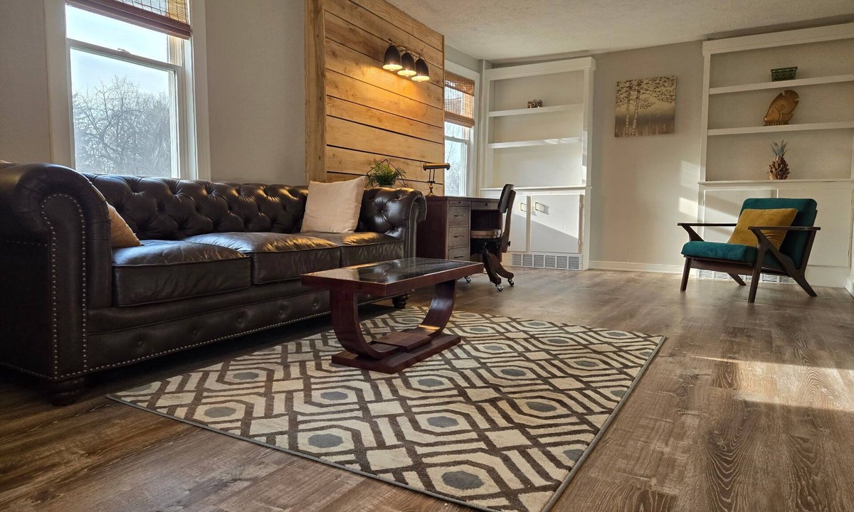 Penfield House | Modern 2-bedroom townhome in Penfield with a vintage touch