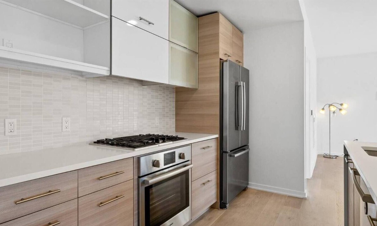 Hunters Point Condo | Modern 2 bedrooms with San Francisco skyline view