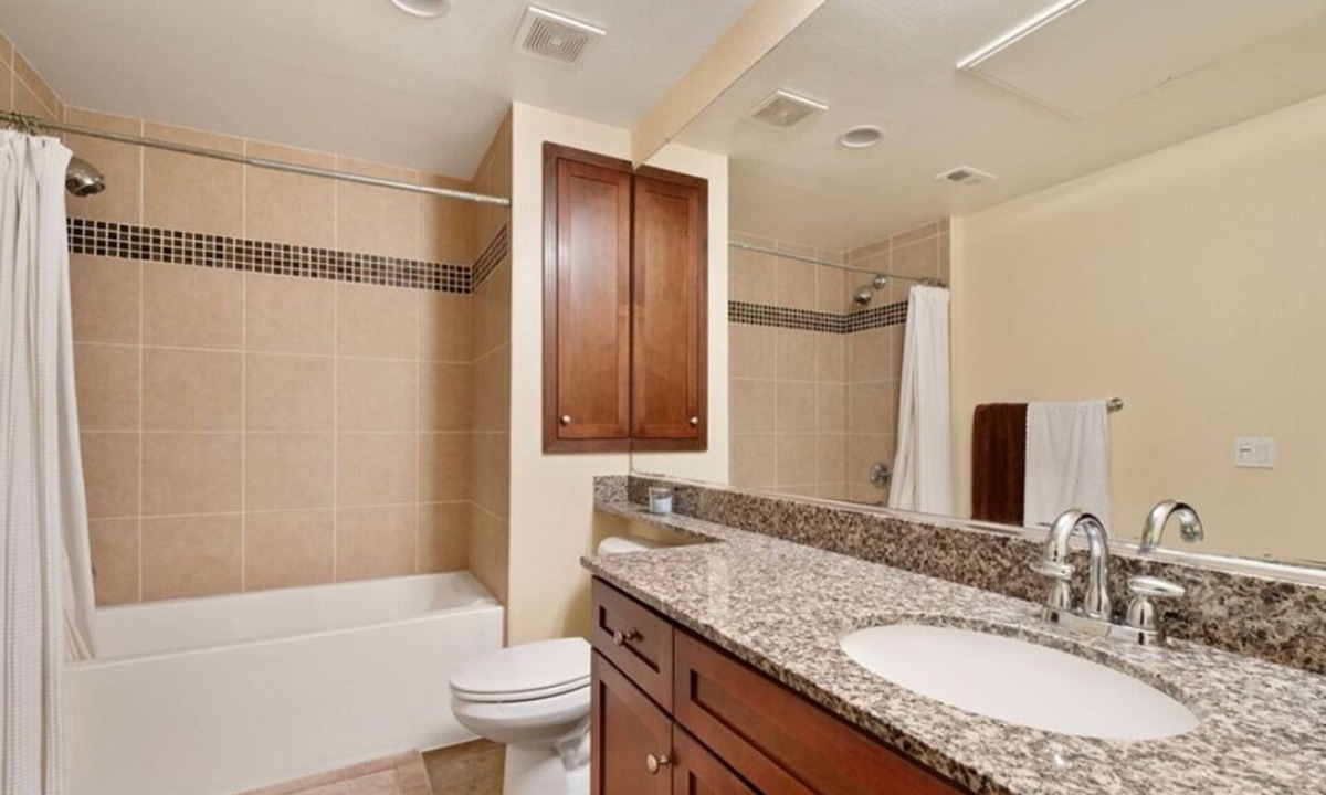Airport Area Apartment | Modern 2BR/2BA Irvine Condo - Pool, Gym & Parking