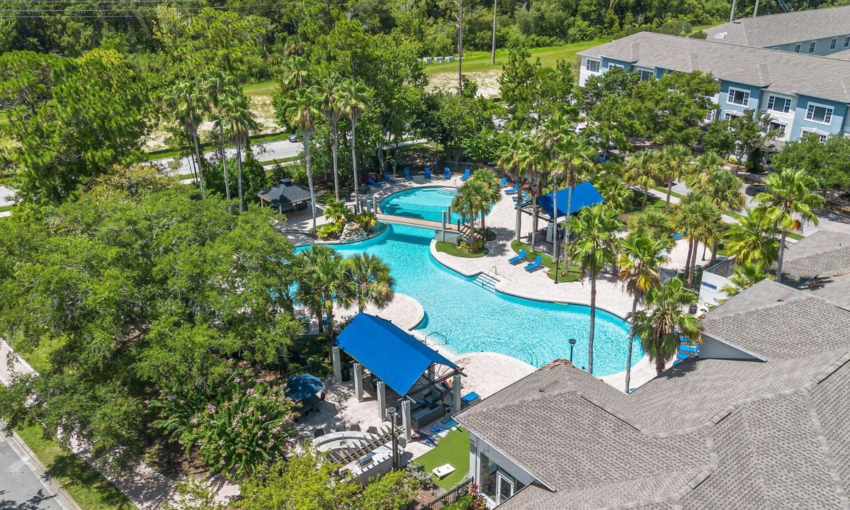 Westchase Apartment | Modern 2BR 2BA King Bed Pool Gym 6