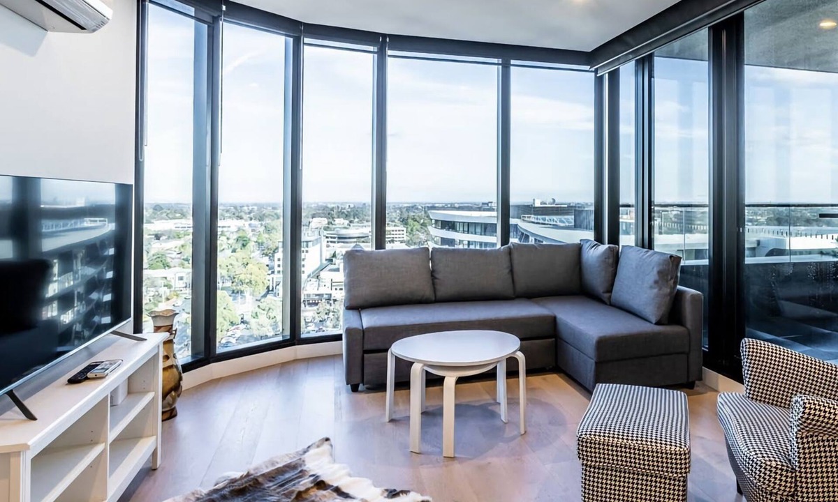 Glen Waverley Apartment | Modern 2BR Abode with Balcony View Gym Access