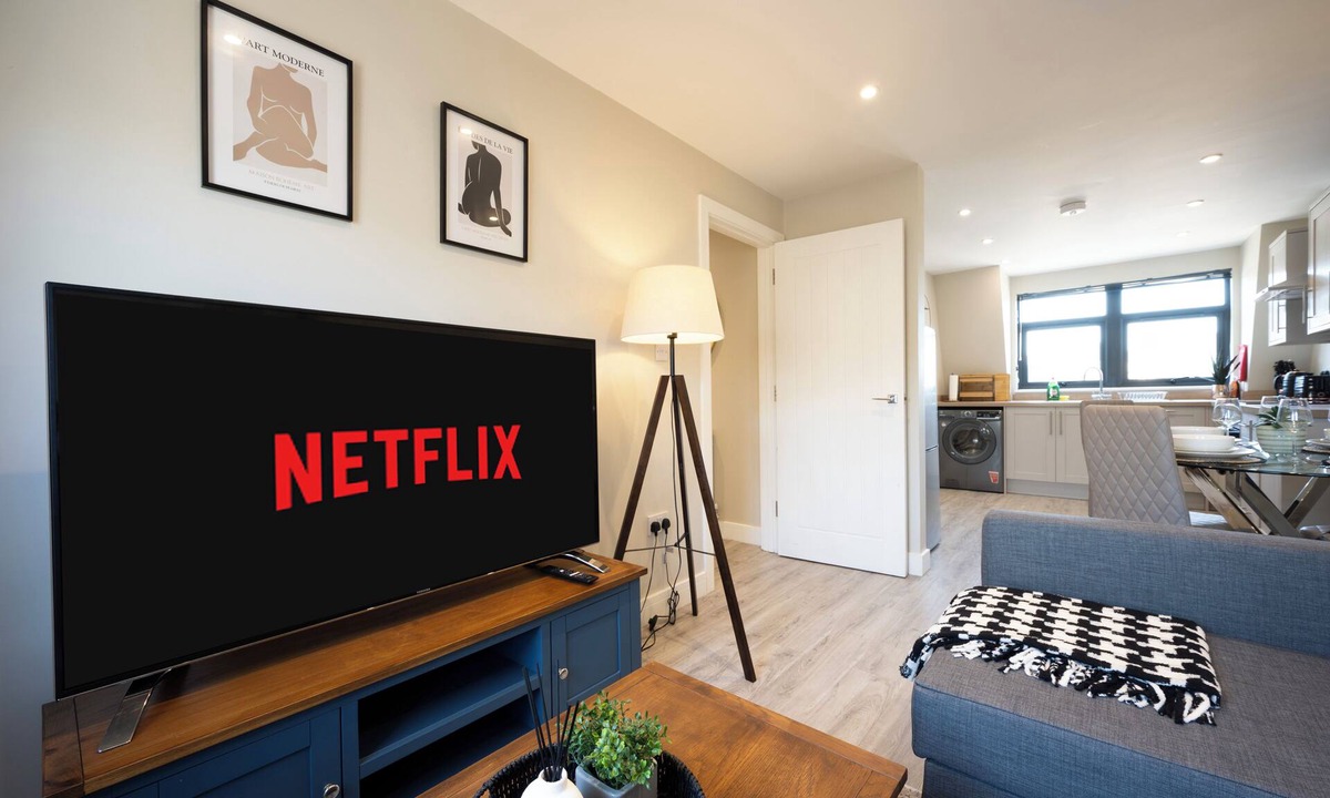 Chatham Apartment | Modern 2BR Flat | Central Chatham | Self Check-in