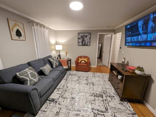Syracuse Apartment | Modern 2BR Near University Hospital Downtown