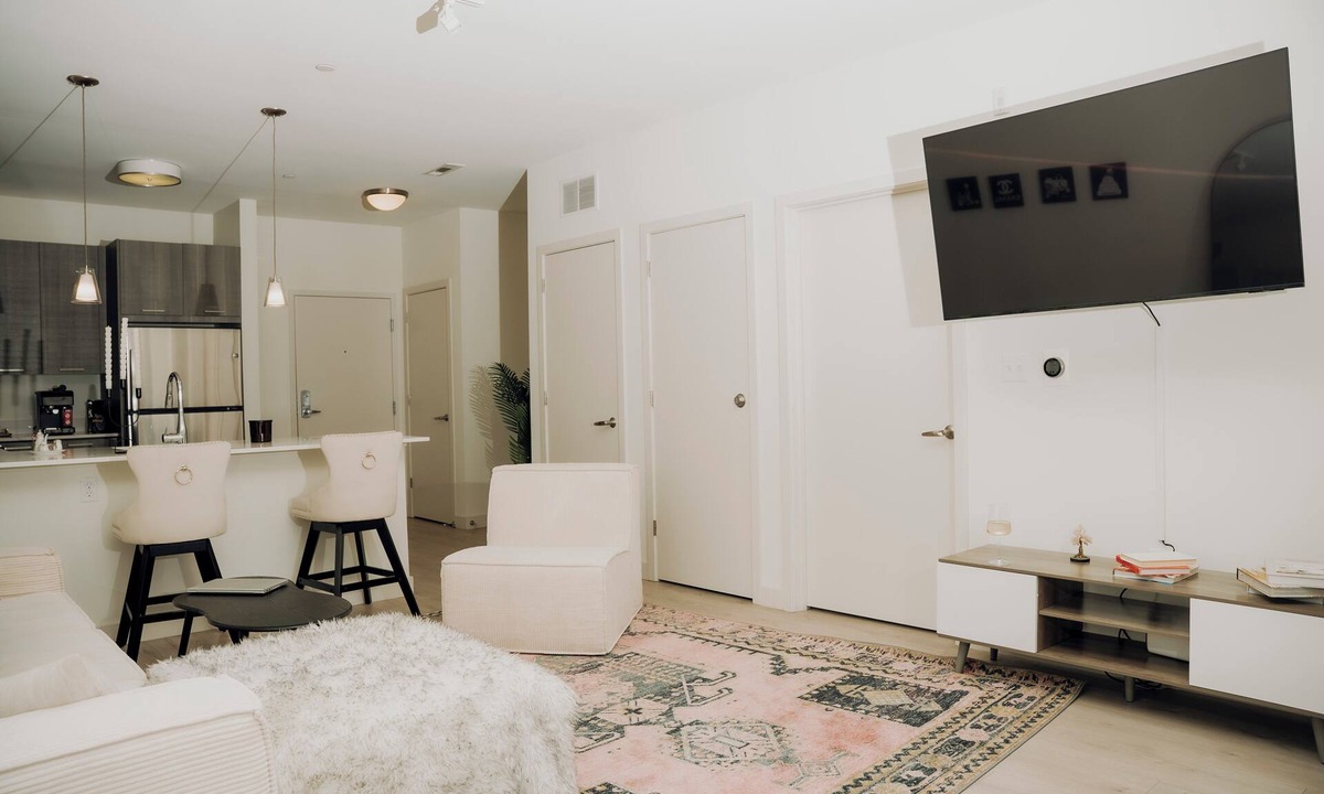 Chelsea Apartment | Modern 2BR next to downtown + parking.