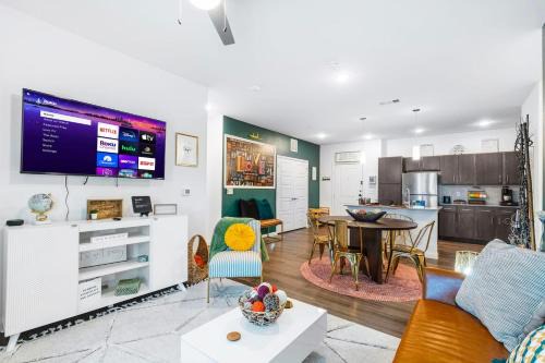 Medical Center District Apartment | Modern 2br Pet-friendly Wd Pool&gym Utsa