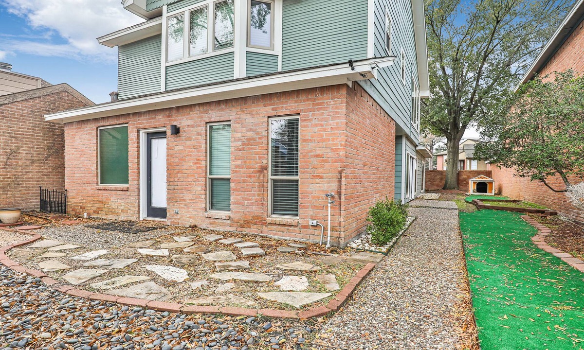 FM 1960 House | Modern 3 Bed 2.5 Bath Home in North Houston