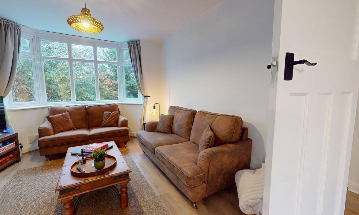 Oxford House | Modern 3-Bed in Headington