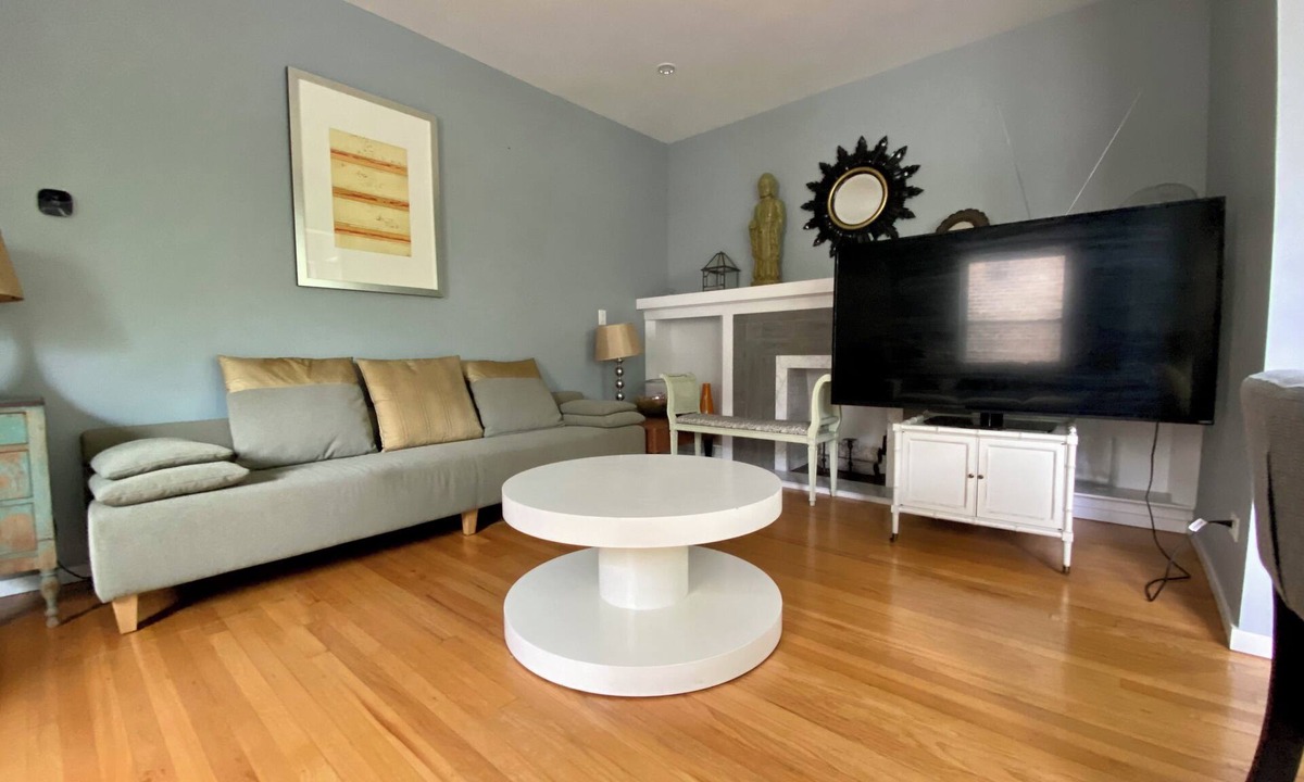 Rogers Park Apartment | Modern 3 Bedroom Home!