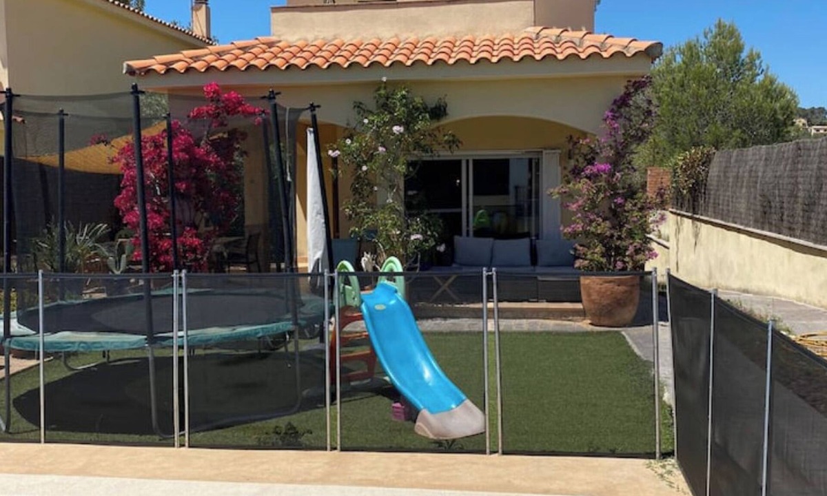 Olivella Cottage | Modern 3 Bedroom Villa with Pool close to Sitges