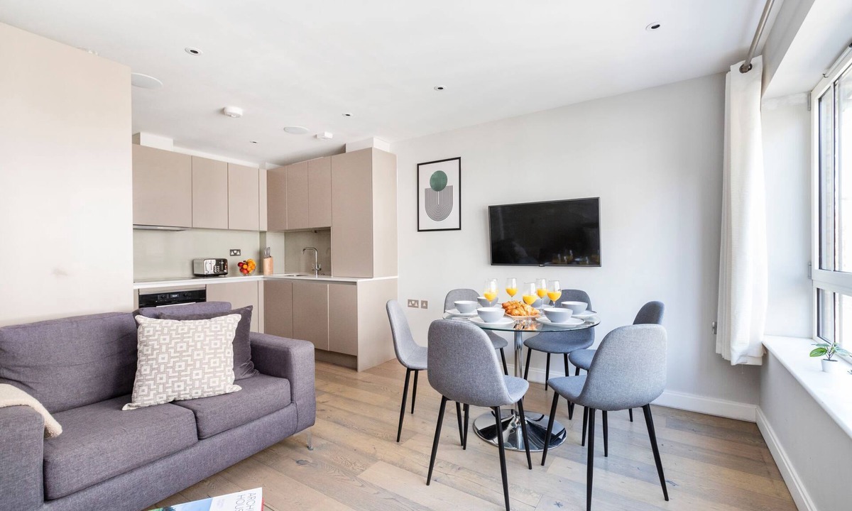 Vincent Square Apartment | Modern 3BR in Westminster - London Centre